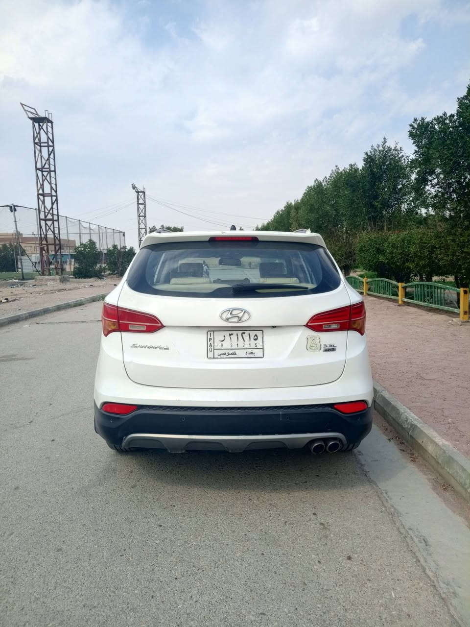 السلام عليكم
سنتافي موديل 2014 رقم بغداد الماني 
السيارة فول مواصفات واحد ع واحد 
مكينة 6 سلندر 
3 قطع تبريد
7 ركب
بصمة فتحه
اشارة ترحيب 
مري شفط
كرسي كهرباء
سايد بريك دكمه
فور ويل السيارة بيها اربعة قطع صبغ 
السونار مرفق مع الصور سعره مناسب 140$
مكينة وكير مكفولات تخم تاير تبريد ثلج مكانها كوت مركز مدينة 
***********
