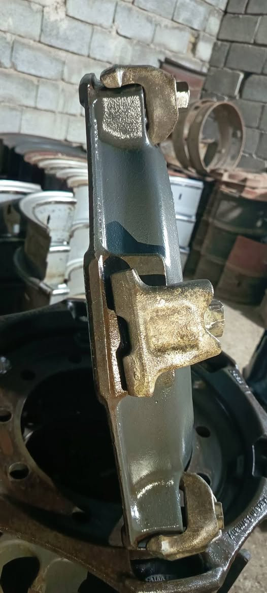 السلام عليكم توفر لدينا برماغ أمامي 90 الماني مال جبش لون فيلي مكفول من التجفيت و التصفير
ملاحظة كل برماغ بي فطر ناعم عدا هذني كلشي مابيهن 
المكان التاجي خلف المصابيح 
الاستفسار أو الاتصال 
***********
‏‪***********‬‏
