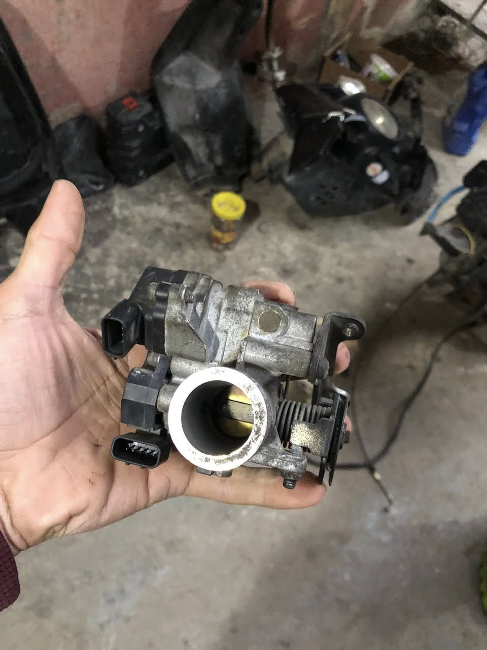 چويترات جبلي علفحص واحد ب60                       جوزه جبلي سعر 20                                                                  ستيرن اصلي هوه وركبه وقفايص سعره  40.                   حوض اصلي سعره 15.                                                      كشن سعره 5.                                                                    حاضن جكمجه سعره 15


**إذا كنت صاحب هذا الإعلان وتريد حذفه لأي سبب، رجاءا أرسل رسالة إلى الدعم الفني**