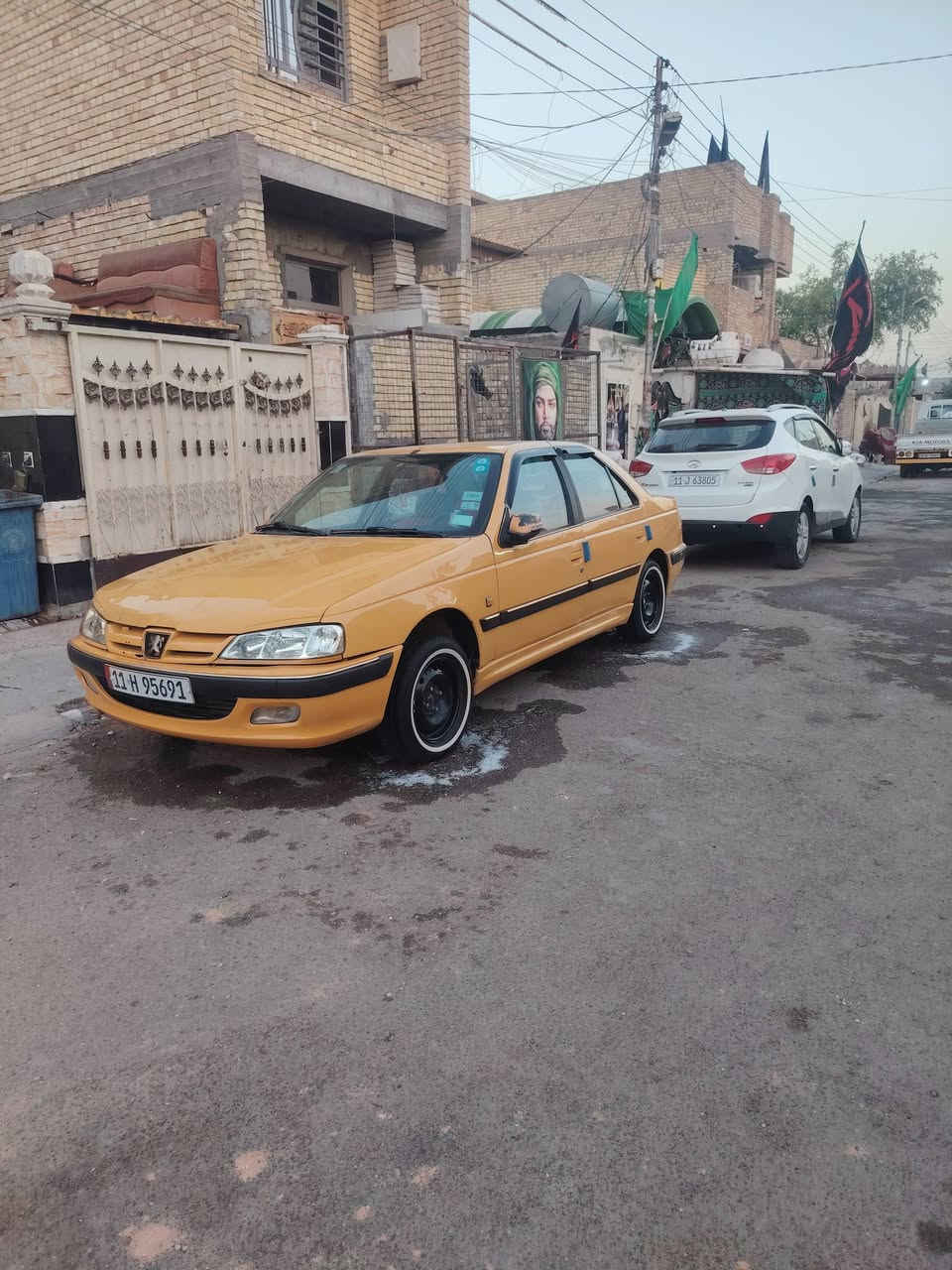 بيجو بارص موديل ١٥ محرك كير تبريد صدر أمامي خلفي تخم تاير خير من الله السياره جاهزه بيه طخه بخشم البنيد كد شبر  وبيه يم البك ليت شويه صبق مكان السياره بغداد حي النصر قرب العبيدي *********** السعر ٤٠ وبيه مجال بصيط
