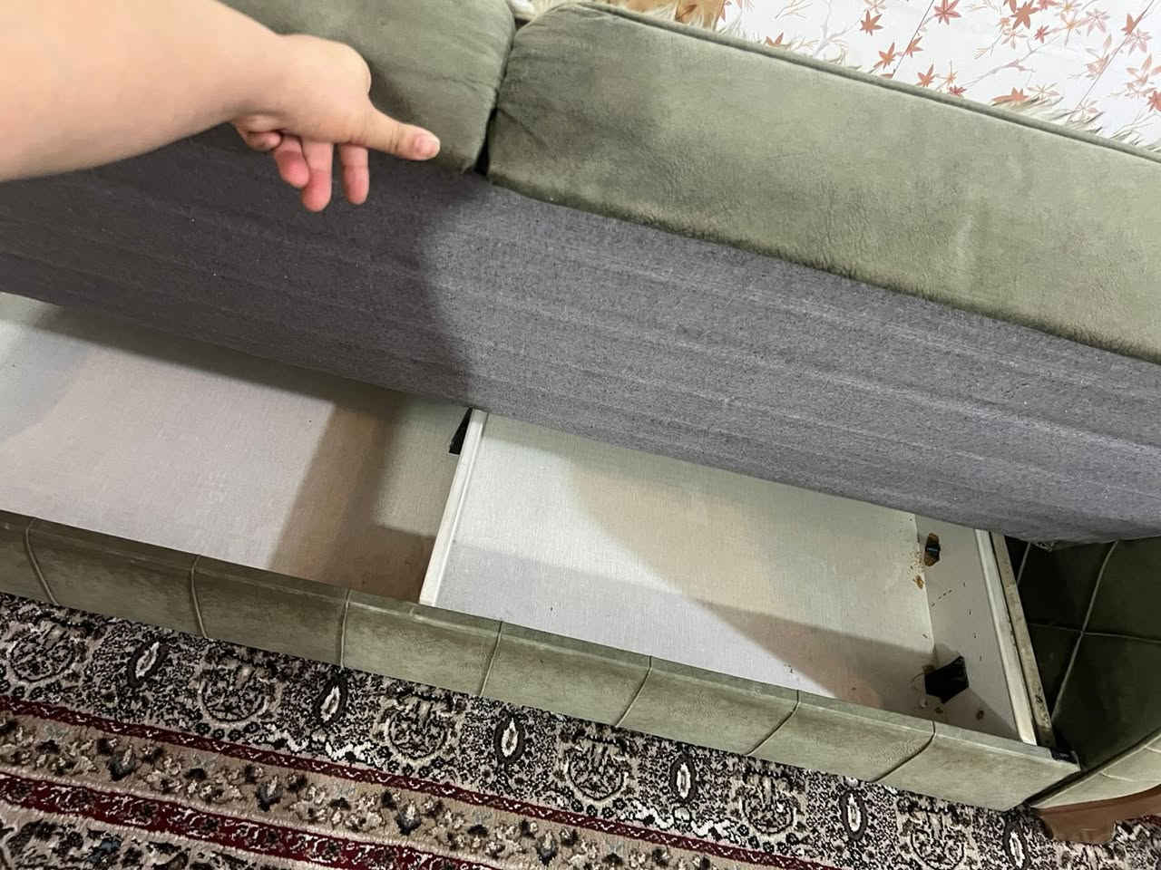 تخم 10مقاعد تركي سرير  السعر ب500وبي مجال المكان الدوره ابو دشير


**إذا كنت صاحب هذا الإعلان وتريد حذفه لأي سبب، رجاءا أرسل رسالة إلى الدعم الفني**