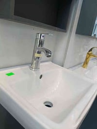 خلاطات مياه • مغاسل حمام • اكسسوارات حمام