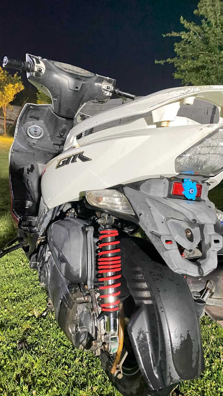 جي تي آر بسعر 900 الف فقط
العنوان بغداد قرب جسر الدوار متوفر واتساب *********** 
بيها مجال جيتك وبيك خير ودلل
