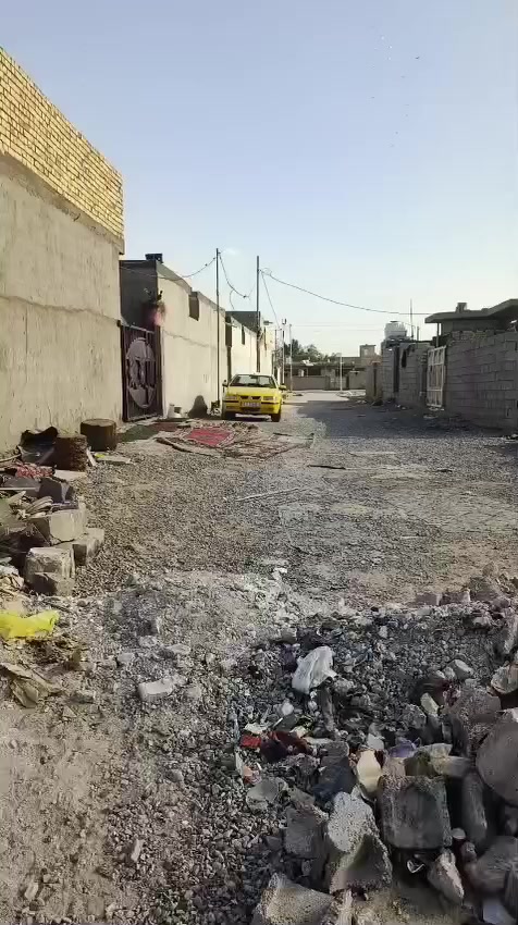 للبيع قطعت ارض مساحتها 1000 متر لتصال ***********
