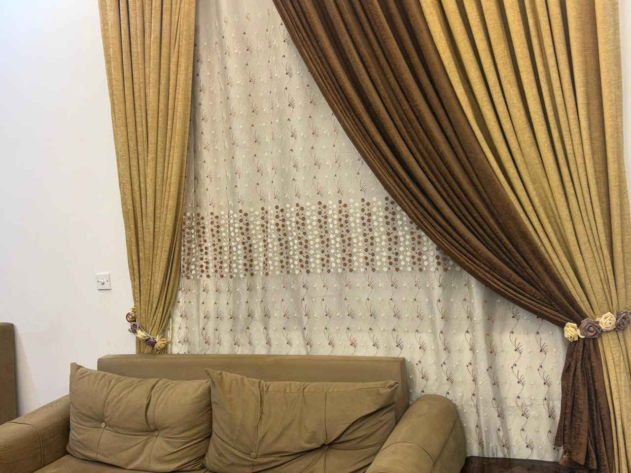 بيت البيع في صالحيه شارع العوربه مساحه 180متر
بيت بناء 2023طابقين ***********
