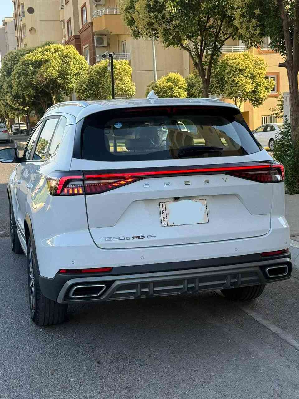 شيري تيكو ٨ بلكن هايبرد فول مواصفات للبيع
Cherry Tiggo 8 pro max PHEV exceed plus 2024 🔥
محركين كهرب ومحرك بانزين ١٥٠٠ توربو 💭
🔴ماشية 4 الف بس  قابل للزيادة 

🪽عزم الدوران ٥١٠ نيوتن💢 و٣٢٦ قدرة حصانية 💯🚀
🪽كير نوع zf الماني DHT wet يتحمل الأجواء العراقية✔️
🪽بطارية ليثيوم عملاقة ضمان ٨ سنوات 🔋
🪽السيارة ضمان كل العراق 🇮🇶 ٦ سنوات او ٢٠٠ الف كيلو متر
🪽لون صدفي ابيض لؤلؤي وغرفة داخل لون اوف وايت مع أزرق  ورصاصي مختم بماركة شيري Cherry 
🪽رقم اربيل 
🪽بانوراما حساسات رادارات نقطة عمياء ذكاء صناعي 👀
🪽كشن طيارة ومساج وتدفئة وتبريد ✈️💺
🪽كامرة داش كام مدمجة بالنظام 🚨📽
🪽كامرات 3d تعطيك رؤية ٣٦٠ درجة 
🪽حساسات وقوف 
🪽بريك اوتو هولد 
🎼🔊نظام صوتي من أرقى شركة Sony مع صب ووفر
🎳سايد بريك بصمة 
🎳جام معزز (دبل جام ) لعزل الصوت 
🎳نظام تجنب الحوادث الذكي (مثل تسلا )🪂
🎳دخول ذكي بدون مفتاح 
🎳إنارة ترحيبية مع موسيقى 
🎳إنارة أمامية وخلفية ديناميكية led 
🎳نظام تقنية الهواء مع ٣ عطور وفلترة هواء الايوني 
🚗اطارات ١٨ 🛞
🚗إنارة محيطية متنوعة الالوان 🎡
🚗غرفة السيارة جلد نابا لون اوف وايت 
🚗ثلاث أنماط قيادة 
🚗ناطق ذكي وايعازات صوتية 
🚗تسارع جميل جدا يصل الى ٦ ثواني ⚡️☄️
🚗تبريد مركزي بمناخ منفصل للركاب والتبريد ولاغلطة 🌬❄️
🚗بوصلة واتجاه القبلة للصلاة 🕋

⬅️ مواصفات كثيرة جدا ممكن شملها بالفيديو بالروابط التالية 
https://youtu.be/2oa0Mv8NvZg?si=tB_P2UXPLmfbGiJD
⬅️شرح من شركة باركود (جماعة كبة لوز )
https://youtu.be/efmnskN-g_c?si=fh-nEJoTRh_8gQXm

🛅مرفقات السيارة : دفتر ضمان وشاحنة و جك واسعافات اولية
مكان السيارة الموصل 
السعر 190$. 29 مليون وبيها مجال
للعلم السيارة بلشركة سعرها 41 مليون
السيارة رقم بغداد تحويل بشرط
للاستفسار الاتصال على الأرقام التالية 
☎️ ***********
☎️ ‭0773 694 8518
