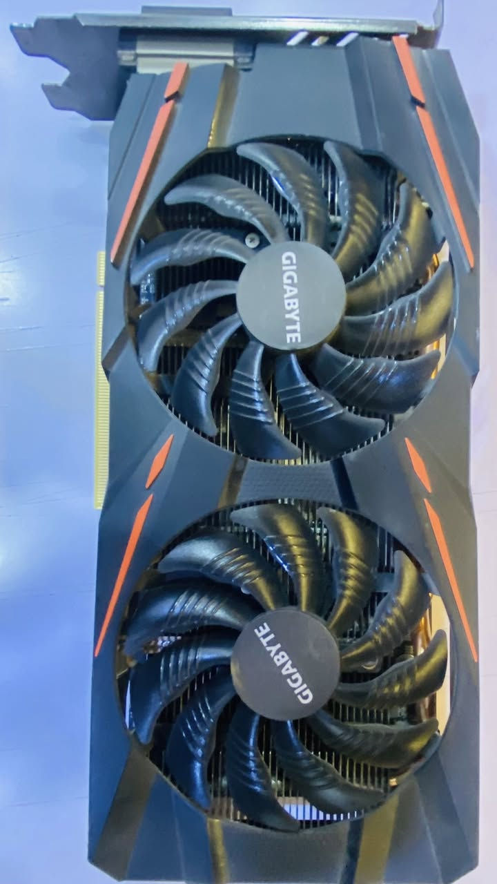 GIGABYTE RX 580 GAMING 8G للبيع بسعر 100 الف


**إذا كنت صاحب هذا الإعلان وتريد حذفه لأي سبب، رجاءا أرسل رسالة إلى الدعم الفني**