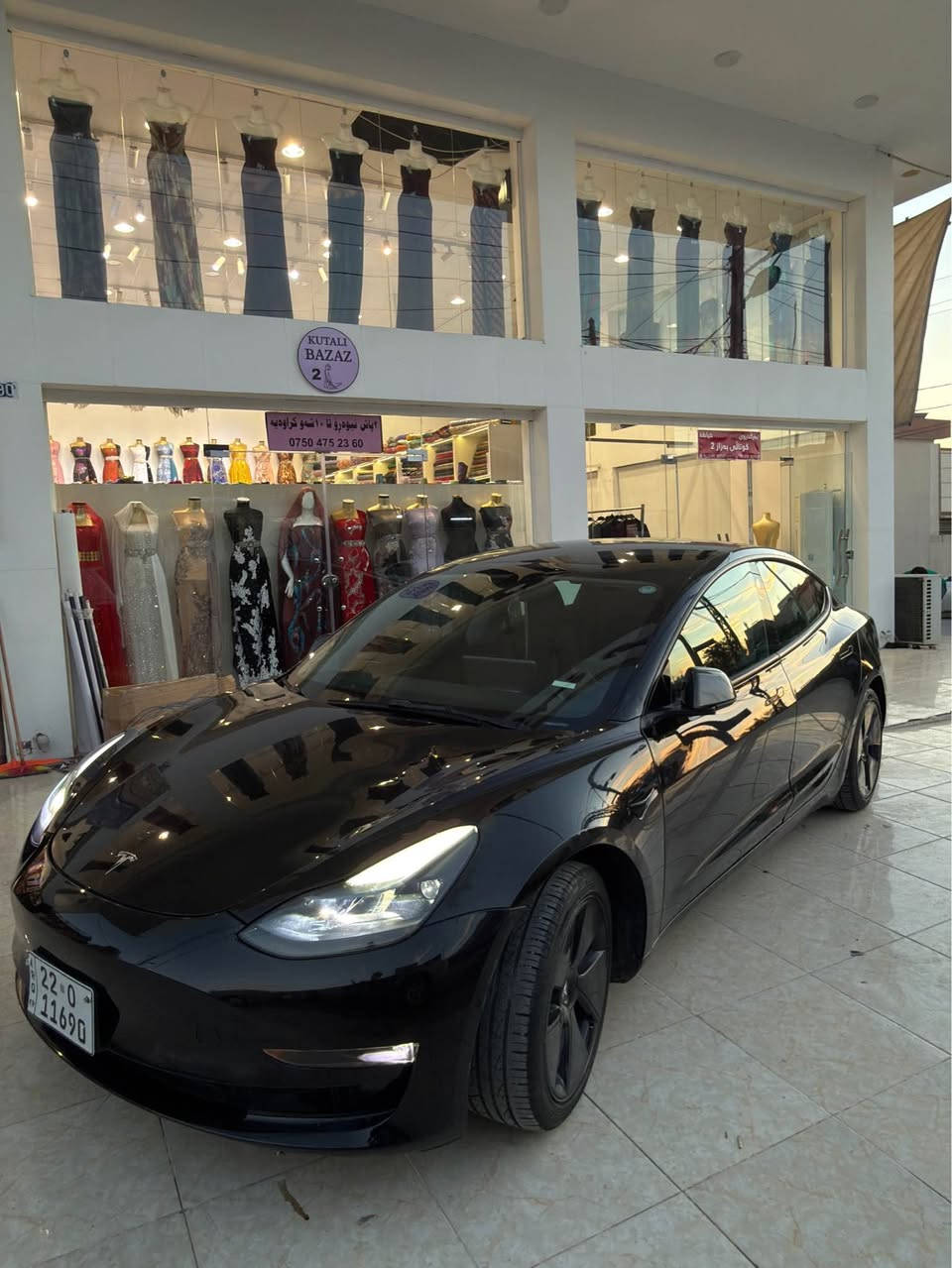 سلام عليكم
Tesla model 3 (2023) single motor 
2 پارچەی هەیە چاملغي پێشەوە و چاملغی دواوەی هەیە 
٤٥ هەزار رۆیشتییە
ئۆنلاینە
***********
*********** أربيل, العراق
