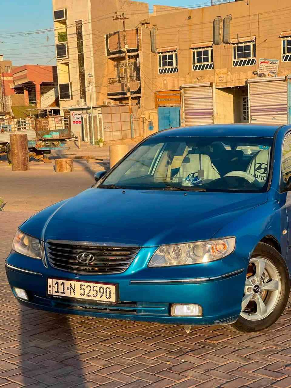السلام عليكم للبيع ازيرا 2008 مصبوغ تغير لون السيارة حلو وجاهزة شرط التحويل 75 وبية مجال حك الجية  *********** العنوان بغداد الشعب.
