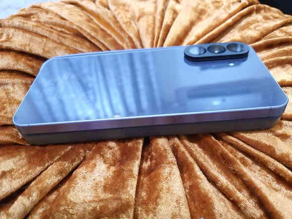 السلام عليكم
للبيع كلاكسي A56
ذاكره 256
عشوائيه 8
نظافته 100% استعمال مال بيت ومخلي عدسه حمايه للكامرات 
السعر : 380 الف بيه مجال للشرايه 
الاتصال : ***********
عنوان : بغداد
