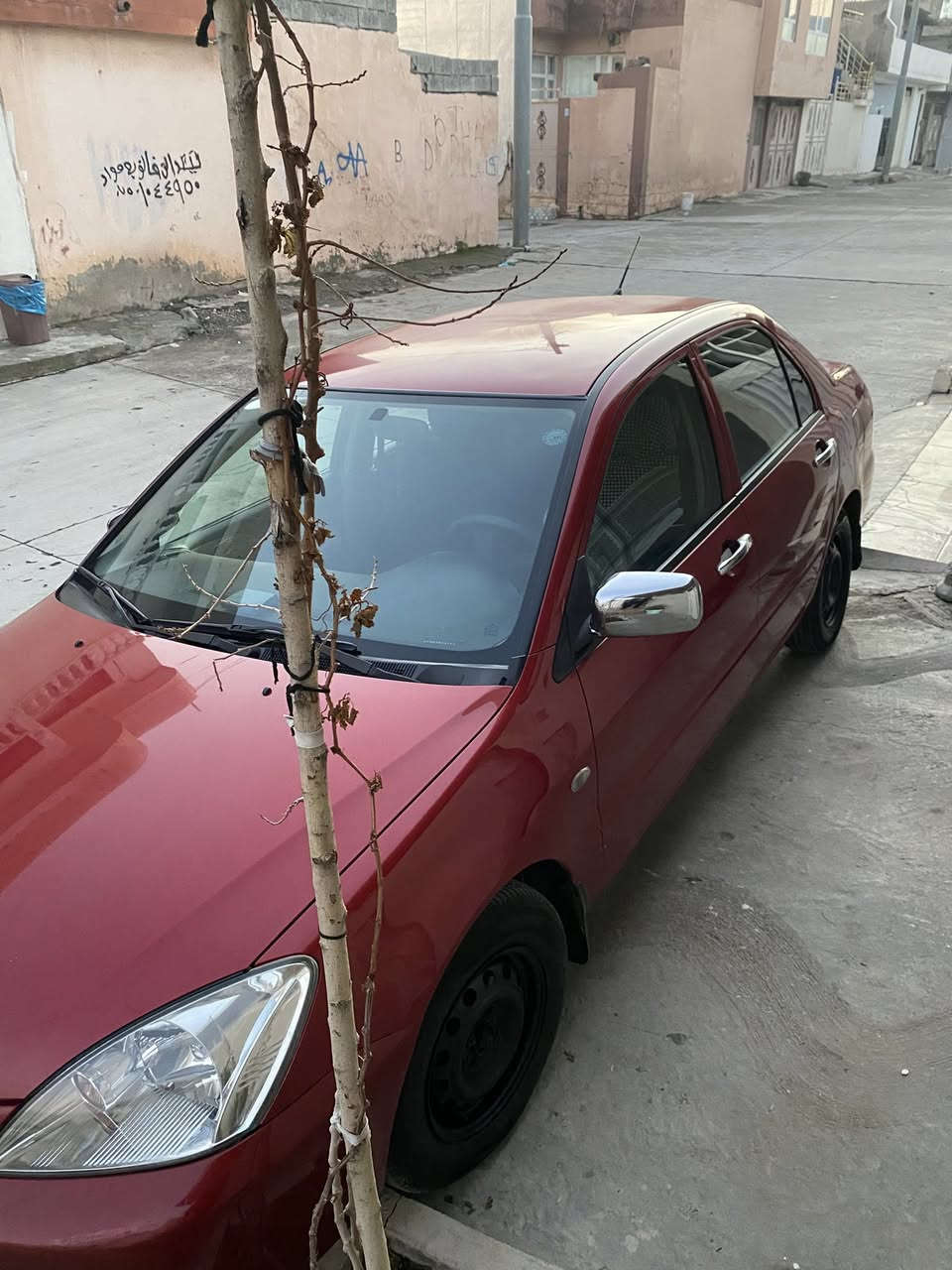 بەناوی خوا گیان
لانسەر(گێر عادی،٢٠٠٩)
(بێ بۆیاخ ،بێ کاڵبونەوە ،تەنانەت دەعامیەکانیشی بۆیاخ نیە ، قەترە کاڵبونەوەی نیە پارێزراوە ،لە سفرەوە ٣ دەستی کردوە ، شاشە ئایپاد ، سەنەوی بەسەر چوە ،چوار تایەی تازەی بۆ کڕدراوە ، مەکینەی نەکراوەیە تەنها کلاج و عەینەم گۆڕیوە )
شوێن ڕانیە 
نرخ ٨٢ معامەلەیەکی کەم


**إذا كنت صاحب هذا الإعلان وتريد حذفه لأي سبب، رجاءا أرسل رسالة إلى الدعم الفني**