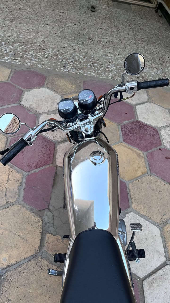 لام عليكم دراجه 4گير للبيع بيه تخم ستيل تانكي +صفاحيات +ماشه خلفيه +ستان ودواسه + ستان تعليگ + حافضه زنجيل كلهن ستيل  الدراجه تعمير جديد ما عده المكينه مو زيرو   مكاني بغداد الكماليه ستفسار ***********
