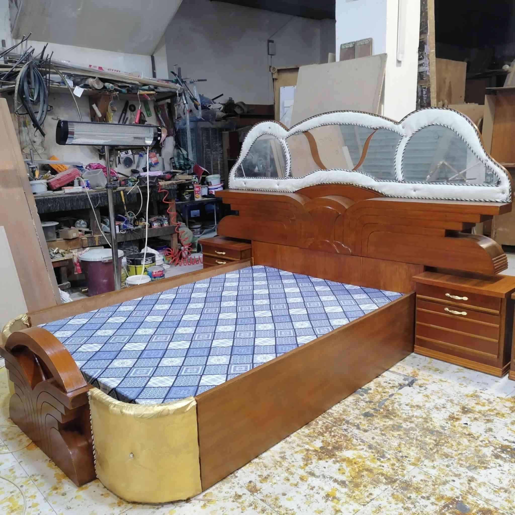 السلام عليكم
 غرفه 4قطع نضافه فول موديلها يجنن سعرها 600


**إذا كنت صاحب هذا الإعلان وتريد حذفه لأي سبب، رجاءا أرسل رسالة إلى الدعم الفني**