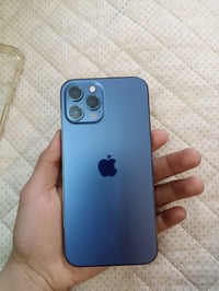 آيفون ١٢ برو ماكس شرق اوسط مبدل شاشه فقط وبيه خطوط حاليا بس شغاله البا...