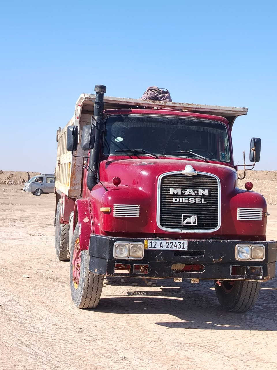 مان البيع مديل 81 ***********
