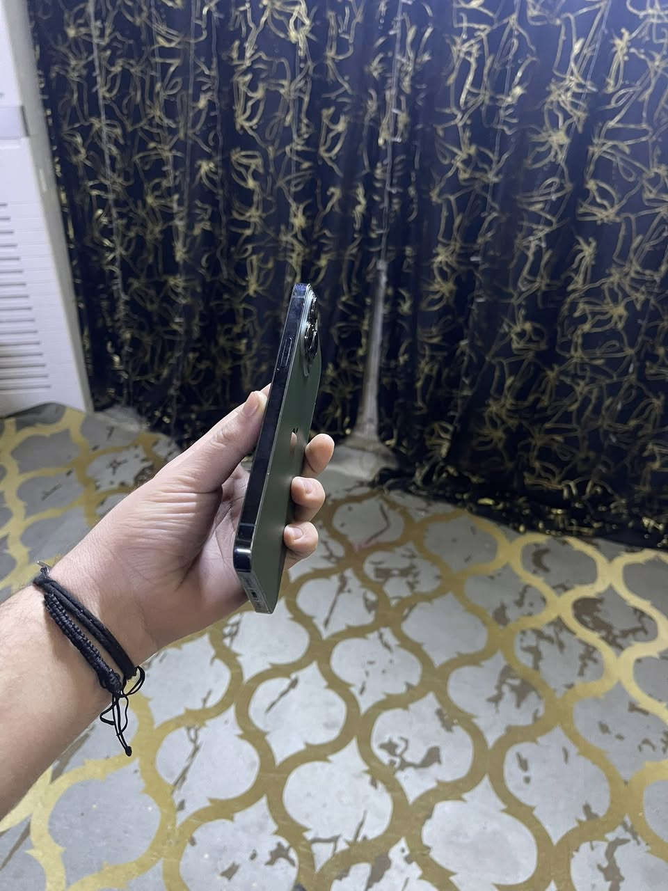 سلام عليكم
13برو ماكس
256بطاريه100مستبدل شحن يوم كامل
ألون الزيتوني شرق اوسط مو أمريكي
كله شغال كامرات✅اتصال ✅سيمكرت✅واي فاي✅ فيس ايدي ✅كله شغال مابي مشكله
السعر450وبي مجال بسيط مكاني بغداد مدينه الصدر 
راسلني واتساب وتدلل ***********
يرهم مراوس ويرهم بيع
