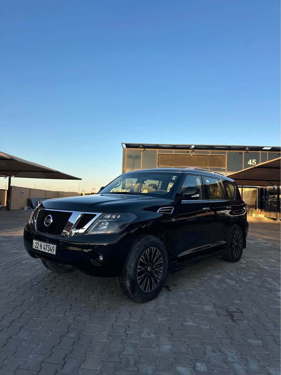 باترول خليجي se المحرك المرغوب 2012 اسود رقم اربيل بسمي 
مكينه و كير مكفولات مابيها نقص السياره جاهزه 
بيها باب السايق صبغ و مكانين بارد 
ماشيه 148
السعر 228 وبيها مجال 
مكانها كربلاء
*********** كربلاء, العراق
