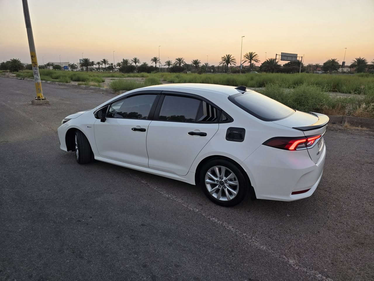 سلام عليكم كورلا موديل 2024 مكفوله من البارد وصبغ مداريهه سياره دهن كاعيه مغلفهه كماليات اناره داخليه باسمي مكاني بغداد سعر 146 رقمي ***********
