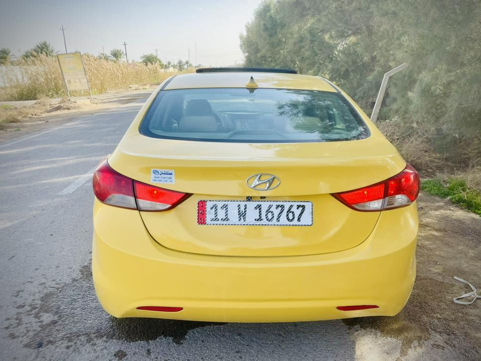 سلام عليكم 🙋🏻‍♂️ 

للبيع النتره 2013💛

السياره فول للخير كير مكينه مكفولات صبغ 

عام فقط لا ضربه ولا تبديل تخم تاير جديد 

صدر امامي خلفي كله جديد كهربايات كله

شغاله بصمه تحكمات ستيرن كشنات كهربا

شاشه ايباد دوشمه جديده سياره مال جناي

رقم نكليزي بسمي السعر 98$وبيه مجال 

بصيط العنوان جسر ديالى تقاطع النهروان

الستفسار***********☎️
