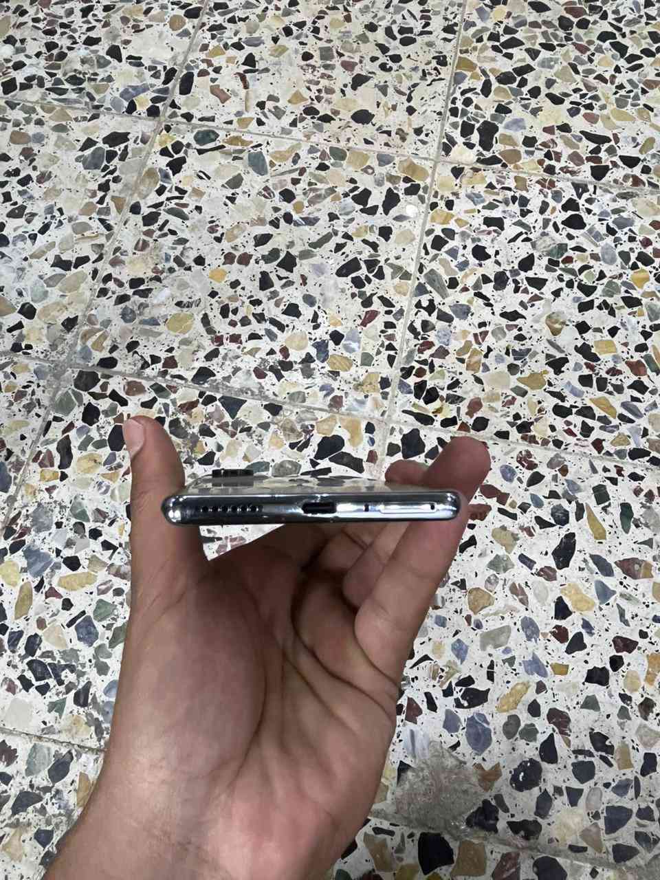 tecno camon 40 pro
البيع، السعر 250 كارتونة أو، شاحنة، كامل 
مكان بغداد العبيدي 
***********

