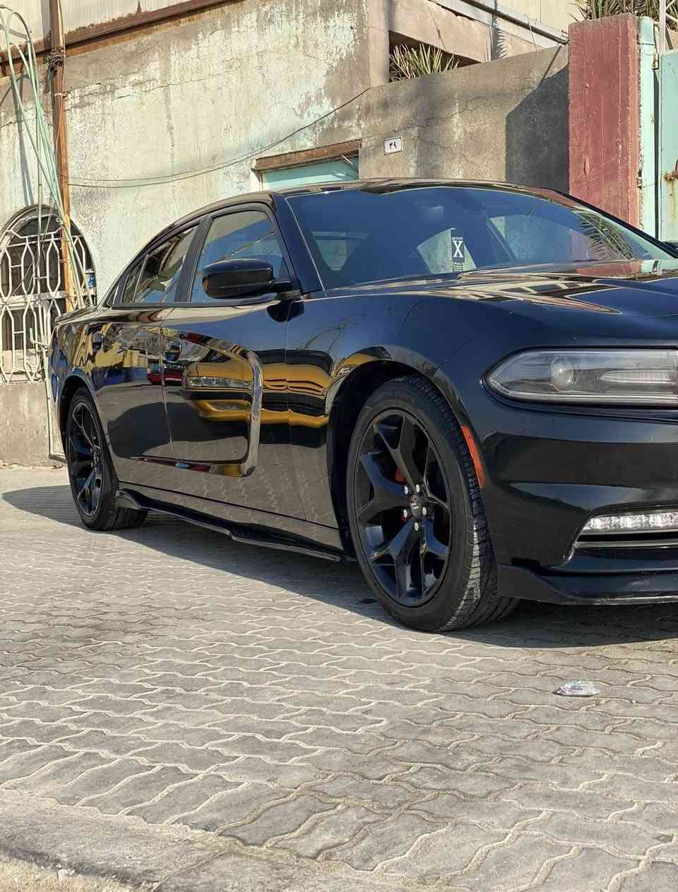 سلام عليكم جارجر 16 مرمز 19  بيه بنيد مقسم فقط داخله غرق تحمل وتسير بدون اي ضررر بجم كبس بلاد دعاميات بلاد مكمل المعامله وباقي بس كمرك فول موصفات داخل احمر بأسمي رقم بصره أ  ماشيه 100k 
مواصفاته 
تنته 
شفتات استيرن 
كشنات تدفئه تبريد 
كشن ميموري 
نقطه عميه +ترحيب بلمري 
دمام خلفي 
شاشه جبيره 
السعر 172 وبيه مجال
***********
