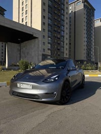 تسلا Model Y Performance 2025 ⚡ ▪️ قوة 510 حصان ▪️ تمشي 430 كيلو بالشح...