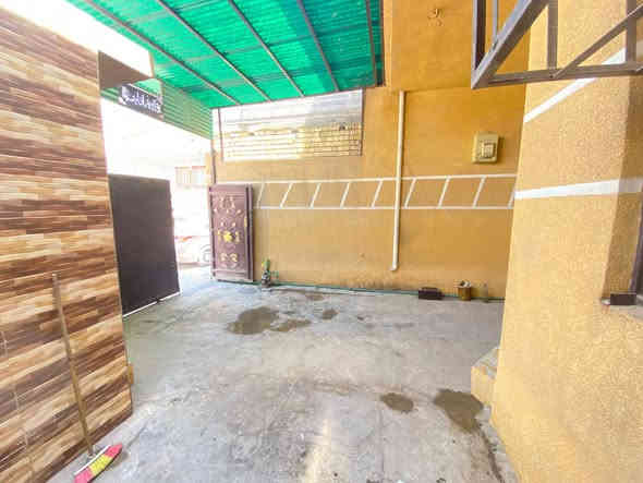 يا الله بيت للبيع مساحه 110 يحتوي على ثلاث غرف) الطابق  الاول غرفه +استقبال +هول ومطبخ وصحيات وكراج مساحه الغرفه الواحده 6×4+الطابق الثاني حمام ومطبخ وغرف 2 بناء طابوك وسقف الطابق الثاني سندويش كامل باقي فقط غرفه والمطبخ يحتاج لبخ وابياض فقط كما موضح بالصور العنوان دوانم الشعله شارع بيت موزان بالبدايه اول فرع عرض الشارع 9 متر قريب على شارع5 كيلو  كامل الخدمات السعر.  (80)  وبي مجال  رقم الهاتف ***********
