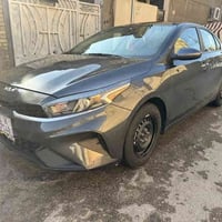 للبيع كيا فورتي موديل 2023  رقم بغداد بسمي  وارد امريكي حادثا فقط  دعا...