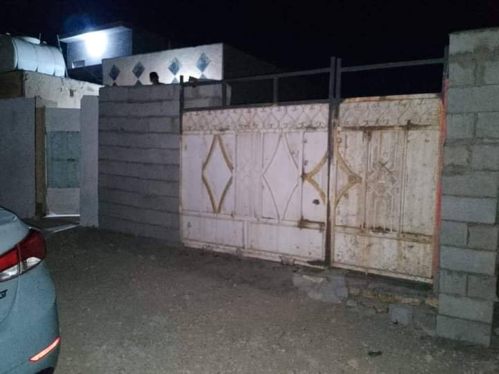 بيت للبيع مساحه 200 سقف عكادة بناء جديد
ارضيه سيراميك
السعر 25 
العنوان منطقة البيضاء قرب لانوار للاستفسار ***********
