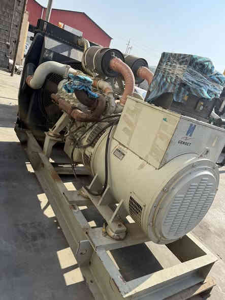 دایو 8سلندر کیفی 400 قلیل مشتغل ***********. ***********
