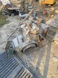 للبيع مكينتين دويز مع راس توليد شغال 07742243381