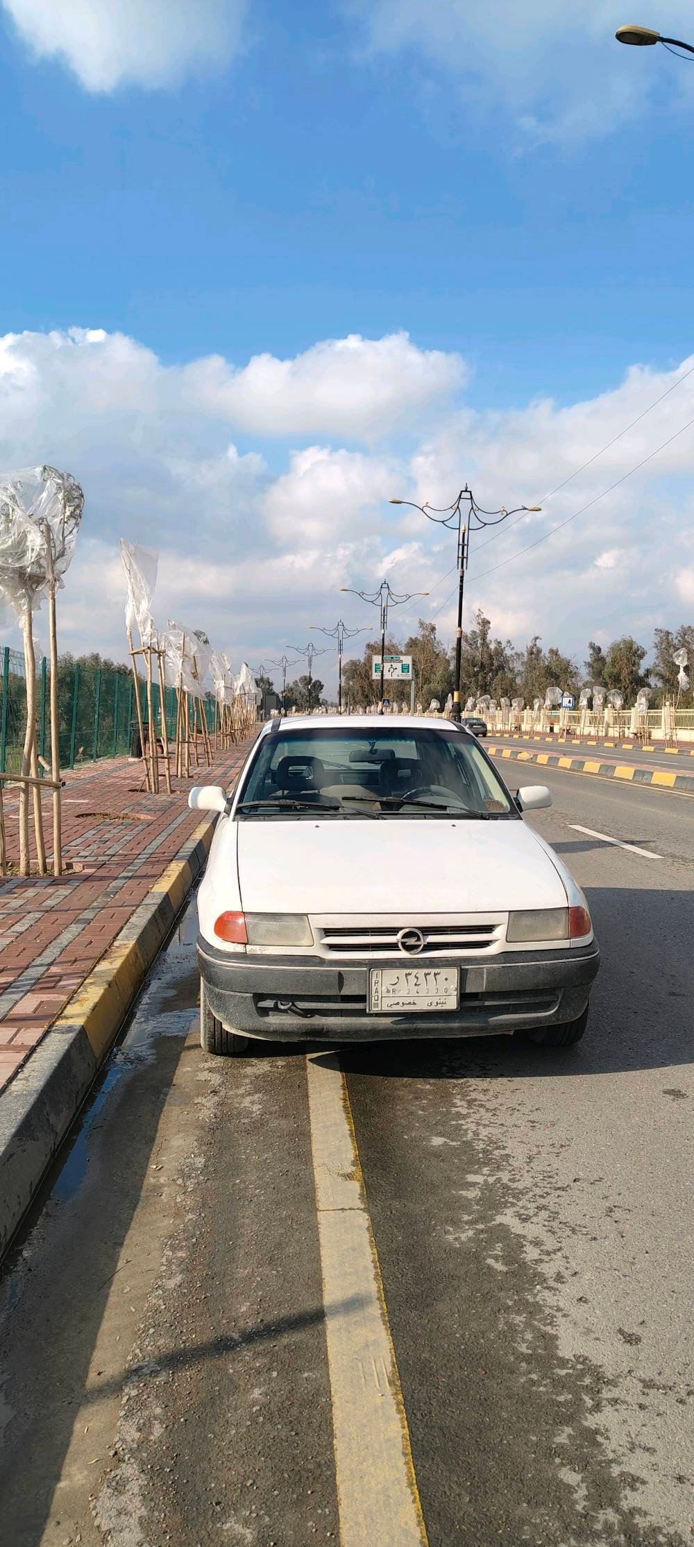 استره 93 نينوى الماني كير ومحرك شرط  مكفوله  من الضرر 
ما بيها نقص كوبون بانزين بيها   
