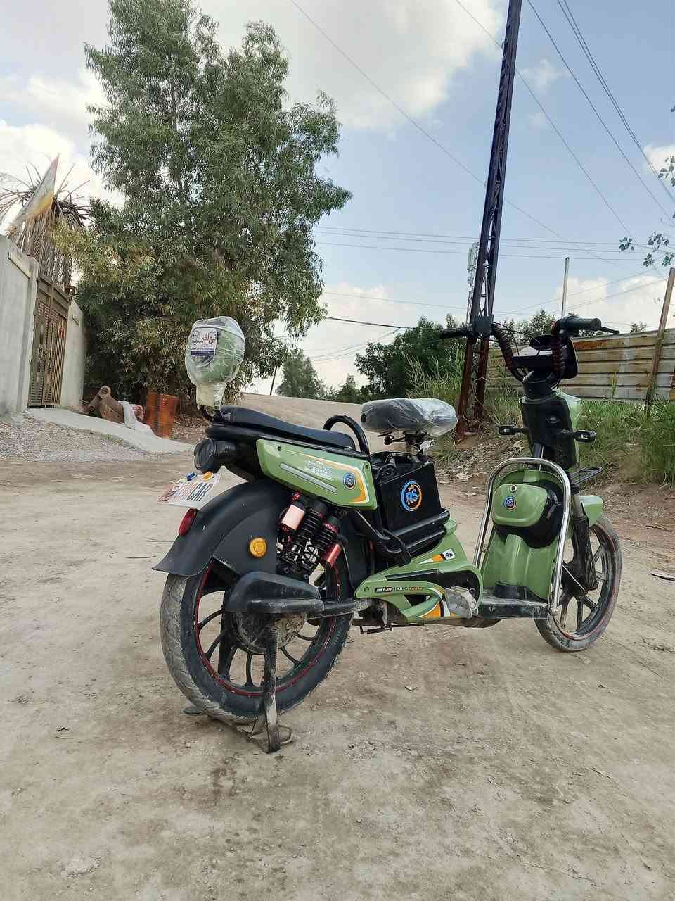 سلام عليكم دراجه شحن حجم 20 بطاريات 5 كبار كهربايات شغاله تايرات جدد سعر 300 وبيه مجال مكاني بغداد ليريده يجي خاص


**إذا كنت صاحب هذا الإعلان وتريد حذفه لأي سبب، رجاءا أرسل رسالة إلى الدعم الفني**