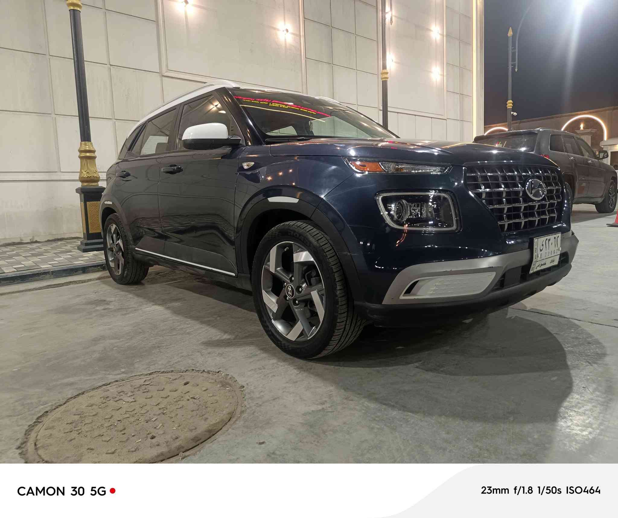 ألسلام عليكم للبيع هونداي فينو مديل 2022
بدون ايرباك
فول مواصفات تو كلر 
☑️محرك دوش   
☑️بصمة تشغيل+أبواب تشغيل عن بعد                                 الد امامي خلفي. زنوان بلادي 
☑️شاشة ايباد كبيرة تدعم كار بلي +gps
☑️كاميرا دواره
☑️3 انضمة قيادة
☑️نقاط عمياء بالمرايه 
☑️تبريد شاشة + شاحنة والير ليس. 
🦼كشن تطريز جلد بلاد الدشبول مطعم حبري 
☑️رادار خلفي
☑️فول تحكم استيرن
☑️تحديد مسار تنبهك عند الخروج عن المسار توقف ذاتي
☑️حساس تايرات
 ☑️ويل كب 
☑️شاشه لتحديد العطلات 
مكان السيارة بغداد
السعر 120 وبي مجال الطيبين
صور حادث موجوده بدون دواخل ابد 
***********
