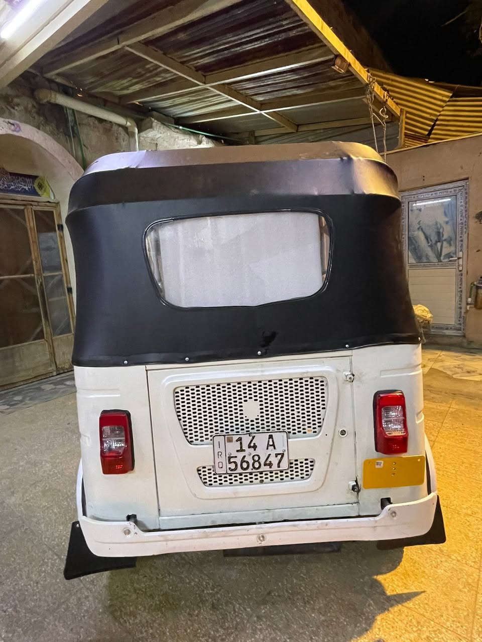 باجات للبيع مديل ٢١ البدي كفاله عامه رقم وسنويه محرك مجفت تجفيت شركه لا تنقيص ولا تبخير كهربائيات كلها شغاله نضيفه تايرات جدد سعرها ٧٠٠٠ ملاين وبيها مجال للشراي مكاني البصرة المعقل الابله شارع البلم وهاذ رقمي بي واتساب ***********
