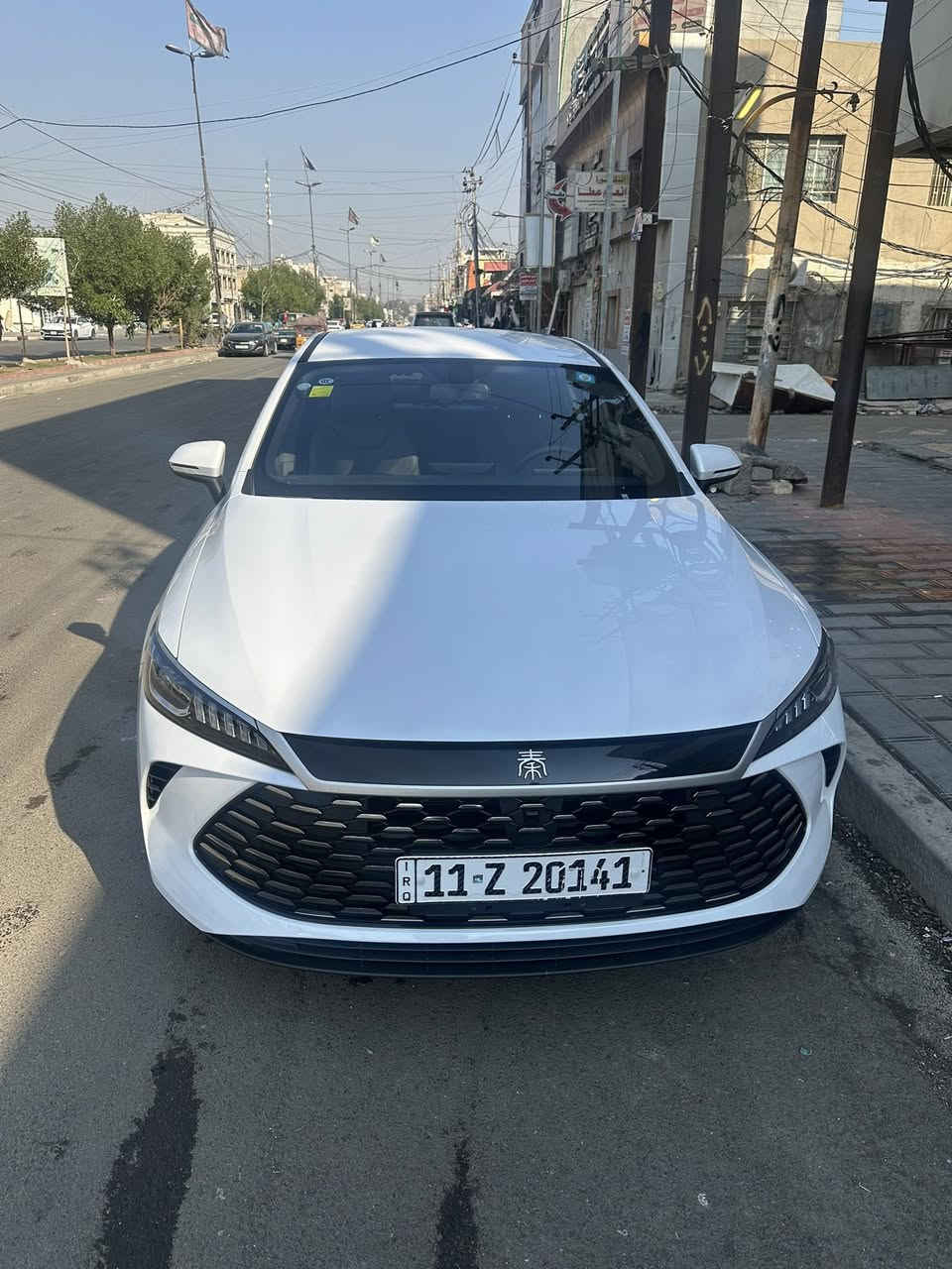 السلام عليكم . كن بلاص ٢٠٢٥ ماشيه ٤٠٠٠ باسمي رقم بغداد تحويل ثاني يوم . مكفوله كفاله عامه  كارت -بصمه - كاعيات - شاحن - والملحقات الباقيه السعر المطلوب ١٧٥٠٠ رقمي *********** -***********
