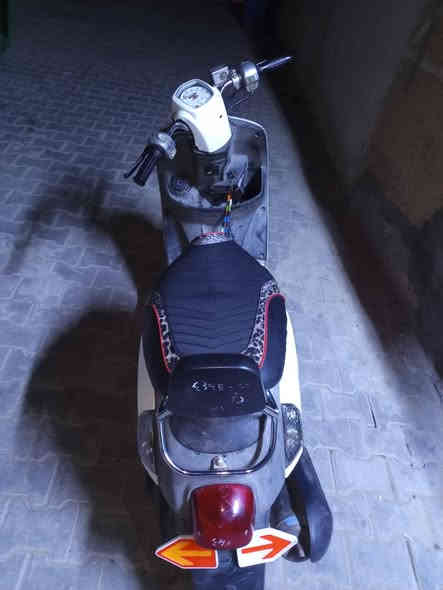 السلام عليكم دراجة بوليس لبيع الدراجة ما مفتوح صار شهرين منزله رمبه سعر 900وبيه مجال مكاني ام الكبر ولغزلان *********** مختمه ختم واحد
