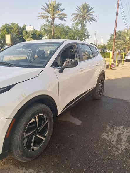 السلام عليكم 👋 كيا سبورتج هايبرد موديل ٢٠٢٣ وارد امريكي اللون ابيض حادثها بنيد وجاملغ ايمن مبدلات بالبلادي بدون صبغ وتصليح باللغد بسيط ومصبوغ الباب الصدر الايمن وبيها بارد خفيف على سياره مبين بالصور بدون صبغ  السياره ليبل واحد ماعدا الجاملغ وبنيد ومابيها أي ايرباك طاك كلها سستم كامل محرك وكير كله جديد مالت شركه ماشيه ١٠٠٠٠٠ الف قابل للزياده  بعدها زيرو مواصفات نص فول LX رقمها بغداد انكليزي بأسمي هزه جديده سنويه ل ٣٠ تحويل مباشر  ✅ السياره للبيع بسعر  177  وبيها مجال بسيط حك الجيه أو  ✅✅للمراوس حسب الاتفاق  ✅✅ رجاءا الي يريد يستفسر أكثر يتصل وان شاء الله خير مكاني بغداد - الهاتف / ***********    *********** ابو حسام
‏
‏
‏
‏
‏
