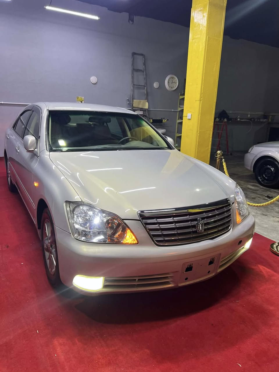 بە ناوی خوای گەورە
شاهینە بۆ فرۆشتن بەحری تازە داغڵ
١٨٢ بێ دوکەڵ 
٢٠٠٦ موس 
بەسمە ڕەساسی
ناو زەرد
٢ دوگمە 
١١٠ هەزار ڕۆشتووە
سەیارەکە کامل مەسرەفە نوقسانی نییە بێ چاڵ و شوختە زۆر زۆر جوانە ماڵی دۆستە تەقە و ڕەقەی نییە تەبرید سارد و گەرم مەزبووت برێکی مەزبووت داشبڵی زۆر جوانە و کامل کارەبای و گیانی بە شەرت 
بۆیاخیش سەقف و حیزام بە شەرت بێ دەعم لێدراو کەڤەر گۆڕاو ڕەقەم شانسی بە شەرت…..
گۆڕینەوەش دەکەم لەسەر دڵگرتن 
نرخی : ٦٠$ گەڵا کۆتای بۆ معامەلە تەلەفۆن مەکە 
شوێن : عەربەت 
ڕەحمەتت لێبێت موشتەری نیت سەری خۆت و منیش مەیەشێنە سەیارە بە کۆمێنت و چات و تەلەفۆن ناکڕدرێ موشتەریت وەرە لە نزیکەوە بیبینە
***********
***********
