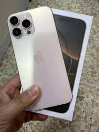 ايفون 16 برو ماكس 256 نضافه 100 بطاريه 99 غراض كامله دبل سيمكارت السعر...