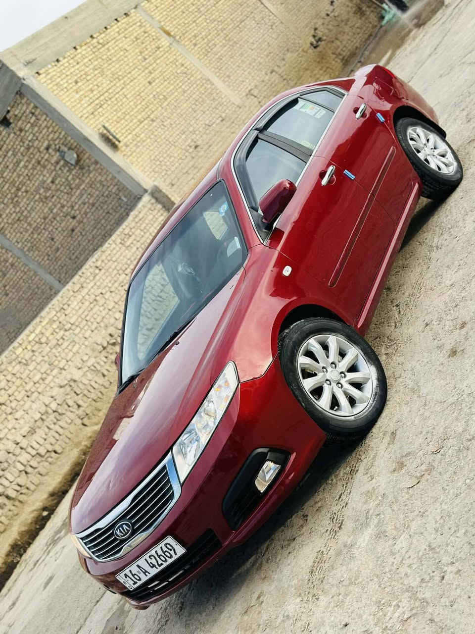 السلام عليكم شباب اوبتما 2010 السيارة جاهزه كلش السيارة احله من الصوره السيارة جاهزه كير ومحرك وتخم تاير وحداديه السيارة بيهه قطعتين تبديل والباقي كفاله اذا ابيه بكد الشبر عليه السيارةخليجي محرك2400   مكان السيارة الديوانية الاستفسار على هاذه الرقم ***********
