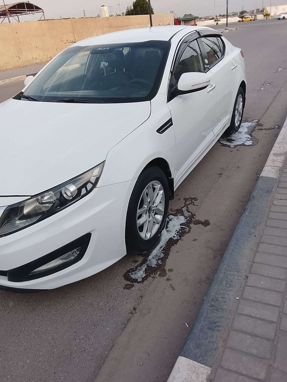 سلام عليكم كي 5  وارد كوري موديل 2012 للبيع  كفاله من الكصه والعيب الشرعي مكينه 2000 سياره  جاهزه حداده وتخم تاير وتبريد كهربائيات شغاله رقم بصره سعر 110 للأتصال  والأستفسار على الرقم ***********
