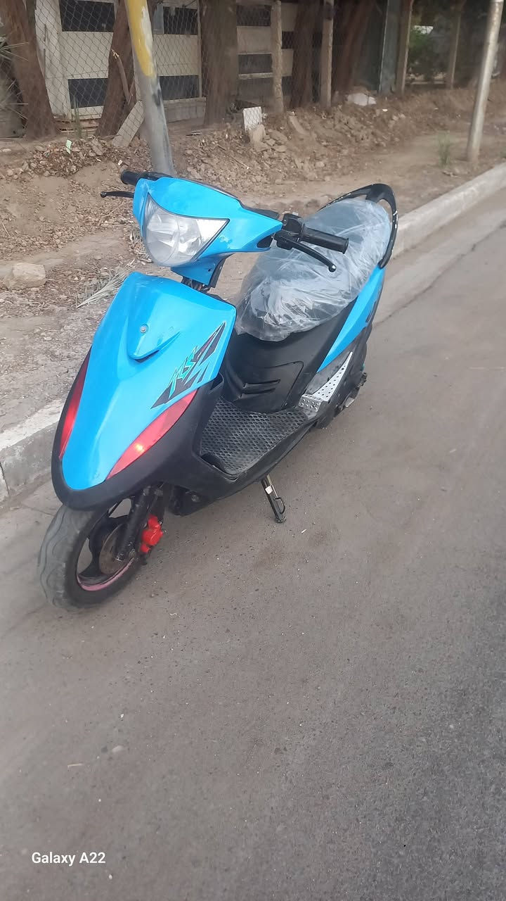 السلام عليكم دراجه ماكس عدله بوشه 55 دراجه كامله 
مكينه ناعمه وخرسه شعله معدل فول نكره سلف وهندر 
كهربائيات كامله دراجه اي نقص ما بيها نقص فقط دبلات أماميه 
لا تبخير ولا تنقيص ولا نضوح 
سلف 55رياضي قبق فلاوين قطره دهن صالنصه fm اصليه 
كفرات تايوان وكلها مختمه من الطول لطول سواد وكفرات الدراجه مال جنايه نضافة كدام عينك

 السعر 650 وبيها مجال 
مكاني بغداد جديده شارع المسبح قرب جبار ابو الشربت 
الرقم ***********
