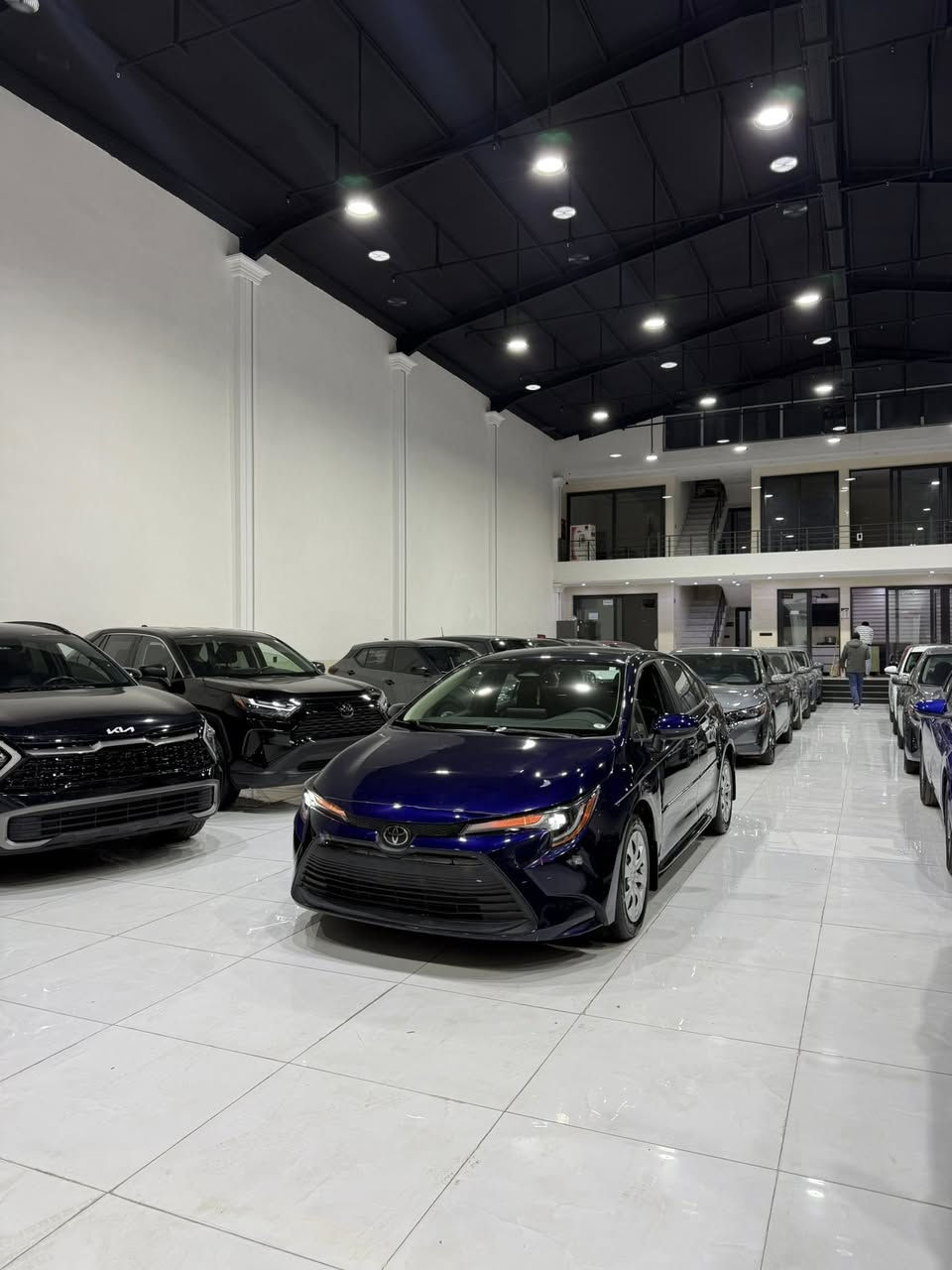 السلام عليكم 
للبيع تويوتا كرولا نيلي 2024 LE
محرك 20 
ماشي 4 الف ميل 
صبغ بس بولند بدون دواخل و بدون ارباك 
و بيها رصعه بل باب سايق 
صوره موجوده داخل منشور 
سياره بدون تعديل و كلير أمريكي شرط
سياره بدون شخوط و رصعات و بقصات 
سياره بدون رقم ترقيم شمالي فقط 
تكلفة رقم 12 ورقه 
ملاحظة صوار حادث موجوده في المنشور 

السعر133  ورقه قفل قفل 🔒 
اي استفسار عن سيارة خاص مفتوح
اخوكم ديار ابو عمر 
*********** واتساب 
***********
عنوان أربيل
