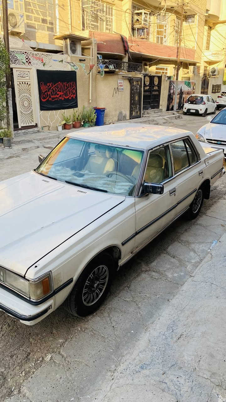 سلام عليكم 
سوبر  1982 بسمي ثاني يوم تحولي شرط الرقم انكليزي الجديد 
مكينه بطة جديده 2500 كير عـادي تايرات جدد ويل كاب كما موضح بل صوره 
صدر امامي خلفي جديد 
لا يوجد اي حادث قديم  شواصي نضافة فول لا معمر ولا اي شيء 
معمره مره وحده وصبغ جماليه فقط 
ابطاين السيارة موجودات فقط يرادهن تعمير وتغليف فقط موضح بل صوره 
سعر 36 وبي مجال وبيك خير وتدلل 
رقم الهاتف *********** 
العنوان بغداد
