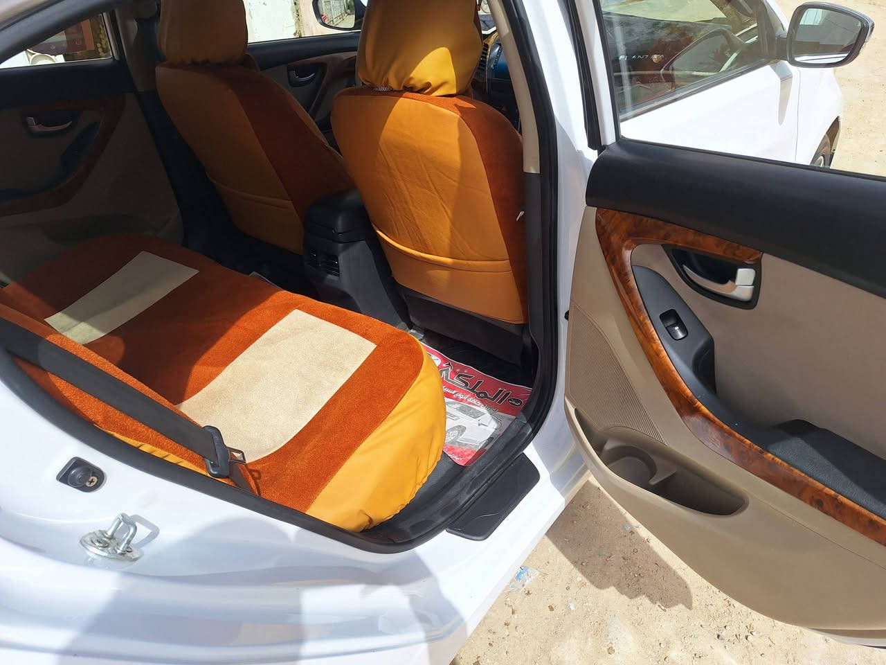 متاح النترا ٢٠١٥ رقمه بغداد دولي بأسمي مكفوله كفاله عامه ماعدا خشم البنيد بيه صبغه الاصلي انشلع بمقدار ٤ أصابع وشبر بارد بباب العبري والباقي مكفوله من الصبغ وللضربه والبارد والسياره فول مواصفات وماشيه ١٥٦ الف كيلو وسبير مانزل ومكفوله من كير ومحرك وحداديه وتبريد وباقي التفاصيل بالفيديو مكاني الحله البكرلي وللاستفسار *********** واعتذر على الرد بالتعليقات وسعره ١٣٠ وبيه مجال
