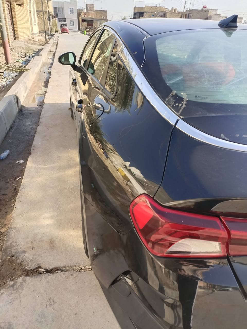 السلام عليكم ورحمه الله وبركاته كي 5 للبيع 2021 رقمه معوقين بغداد السعر 145 العنوان  الناصرية السكان الصناعي محرك 1600 تيربو ***********
