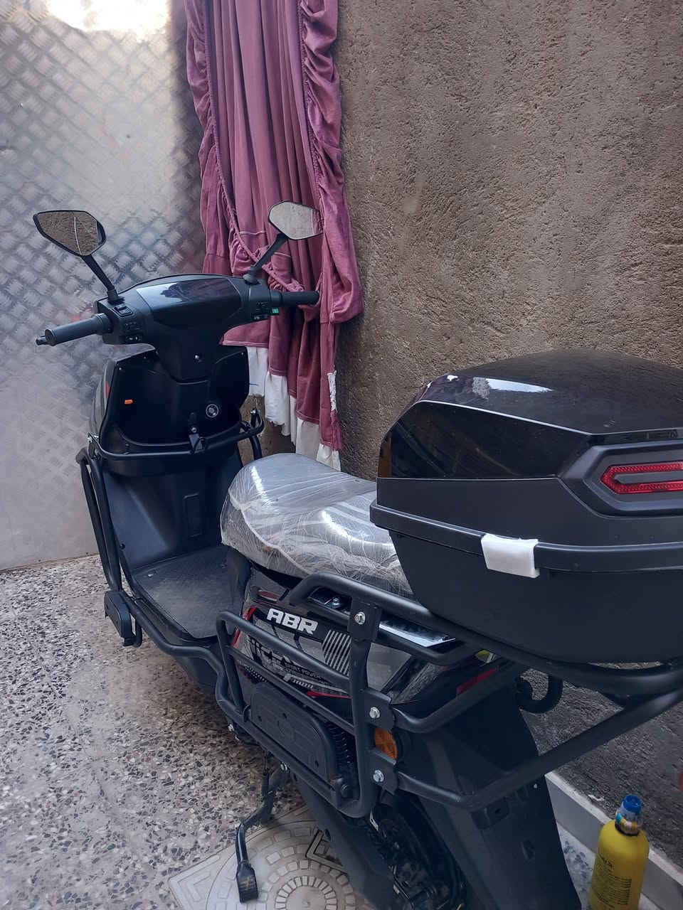 كفاله ب٦٥٠ وبيه مجال نازله قبل شهرين من معرظ مكاني بغداد حي اور
***********
