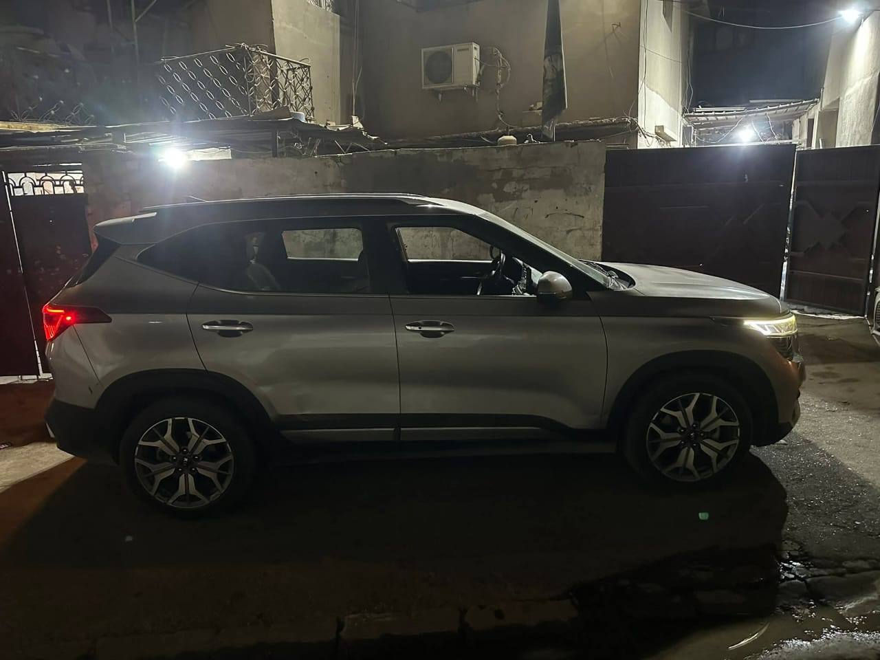 السلام عليكم كيا سيلتوس موديل 2021 وارد امريكي صور الحادث بل منشور رقم بغداد باسمي السيارة محور غاز من محطة الدورة الحكومية  مواصفات sx تيربو جي دي اي بصمة هند بريك كهرباء كشنات جلد كشن السايق كهرباء تحكمات ستيرن كير ومحرك وتبريد كفالة مابيها نقص بيها صبغ بنيد ودعامية كله بامريكا البنيد جارد والصندوك بي بارد وجراد شوية مكاني بغداد الكرادة السعر 1٤٣وبيها مجال رقم  ***********
