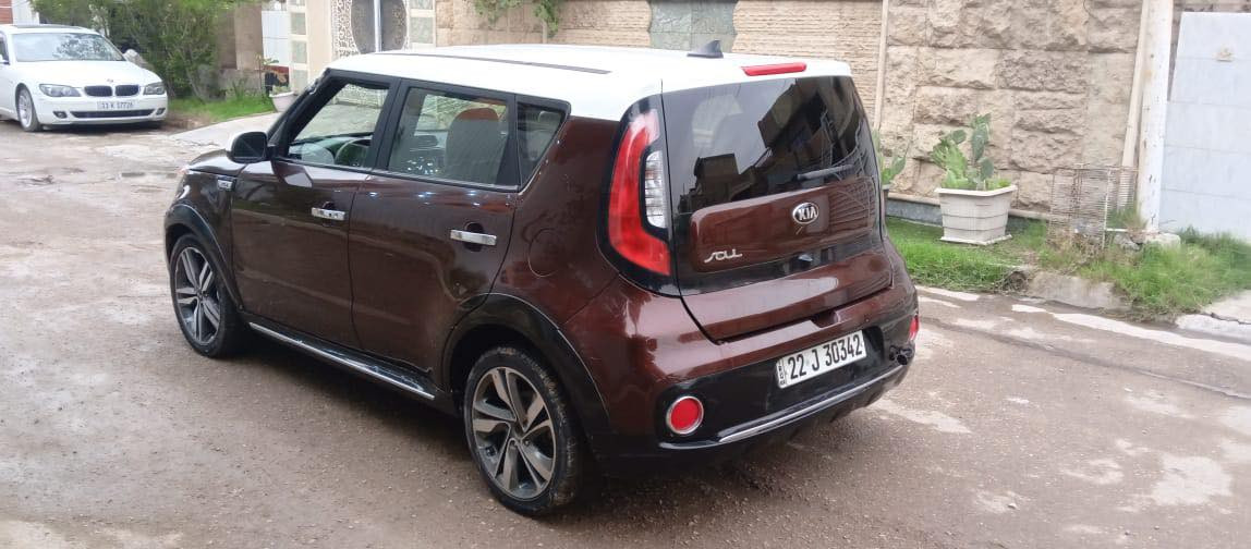 سلام عليكم لبيع كيا صول موديل ٢٠١٧رقم اربيل تحويل مباشر سعرهه ٨٨ بيهه حادث مثل صور بس كصه قماره سياره فول فول جتي لاين مكينه ٢٠٠٠ مكان سياره بغداد المشتل استفسار ***********
